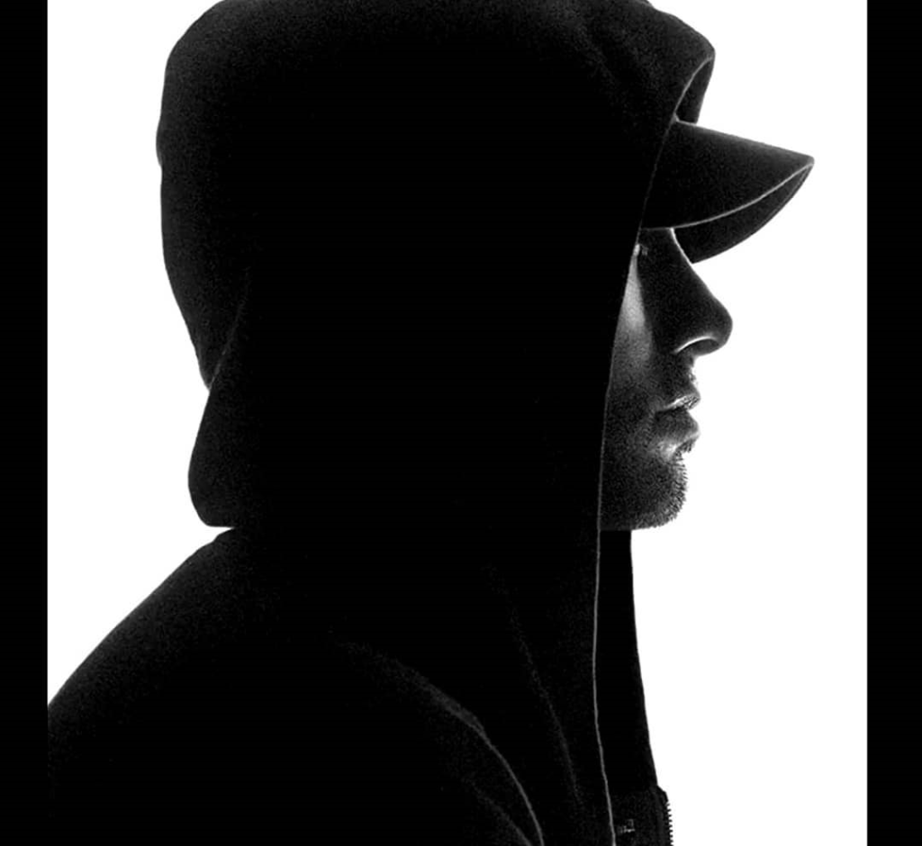 Kamikaze di Eminem resta in Top 10 in Italia nella quarta settimana di vendite