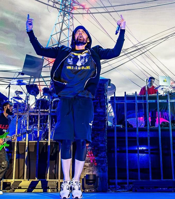 Eminem infiamma il palco di Austin con una performance spettacolare