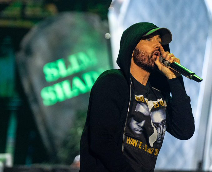 Eminem infiamma il palco di Austin con una performance spettacolare